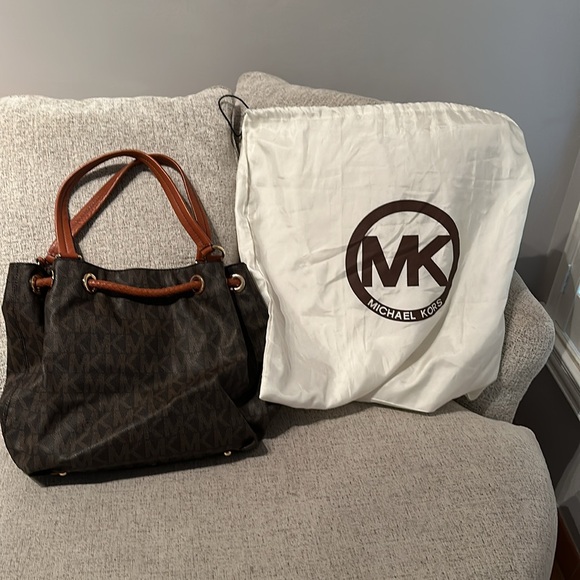 Michael Kors 8870427223182722318 Jet Set Tote Brown Handbag - Picture 10 of 10